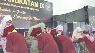 Prosesi Wisudawan SMP Islam Cendekia Cianjur Angkatan IX